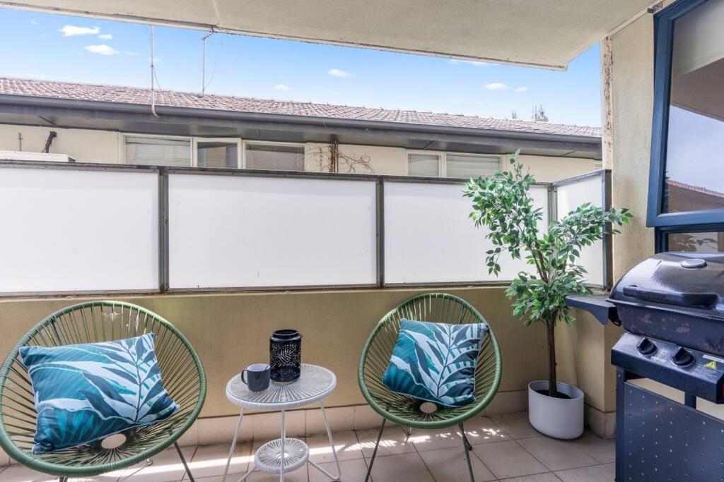 Cozy 1 Bedder In St Kilda With Balcony Leilighet Melbourne Eksteriør bilde