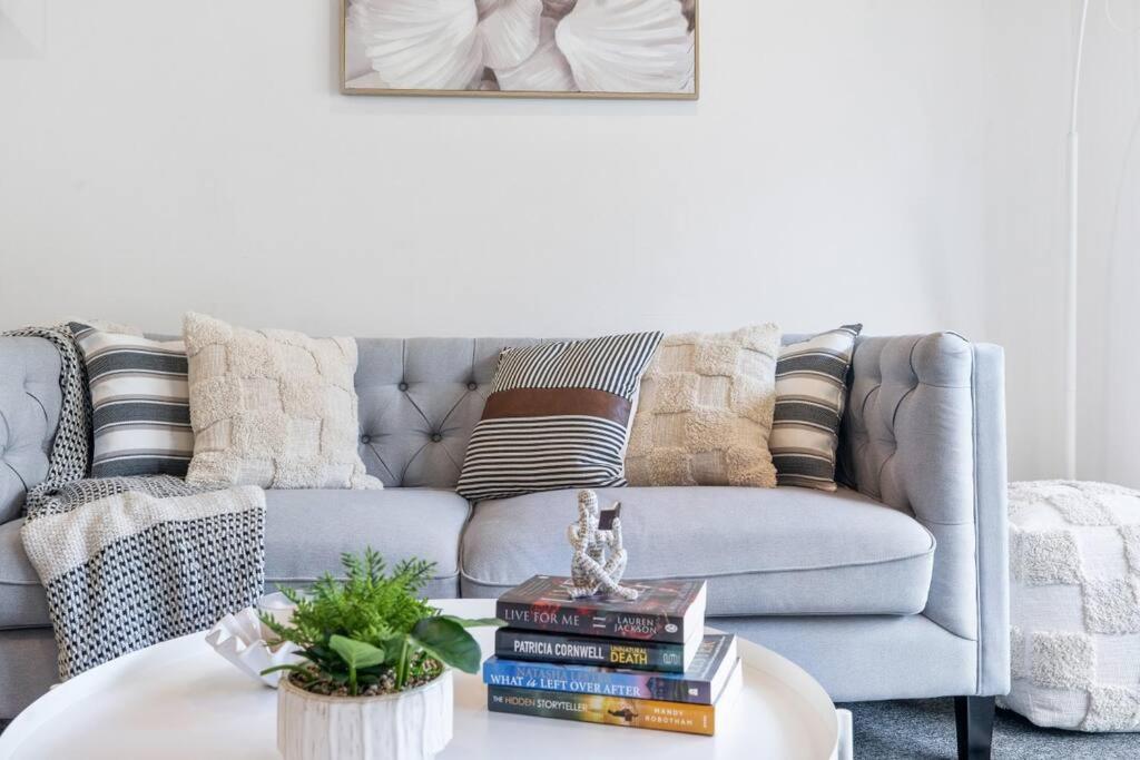 Cozy 1 Bedder In St Kilda With Balcony Leilighet Melbourne Eksteriør bilde