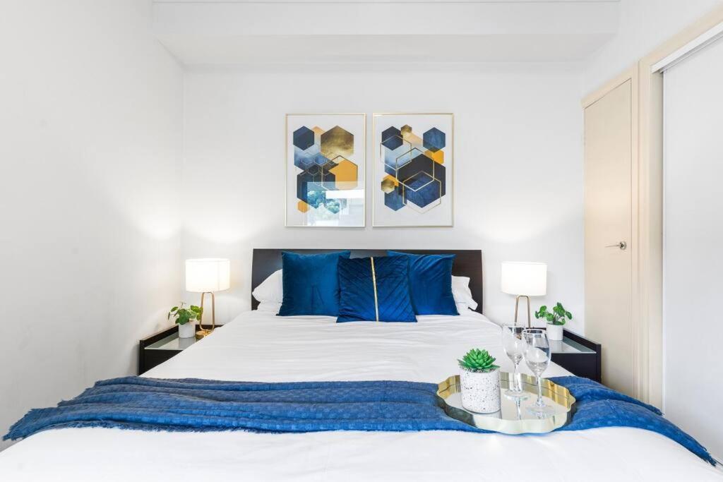 Cozy 1 Bedder In St Kilda With Balcony Leilighet Melbourne Eksteriør bilde