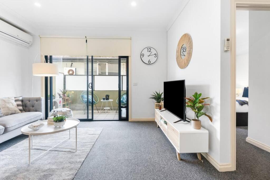 Cozy 1 Bedder In St Kilda With Balcony Leilighet Melbourne Eksteriør bilde